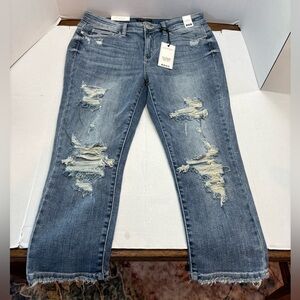 Judy Blue mid rise skinny fit denim capri NWT size 13/31 with 21” inseam